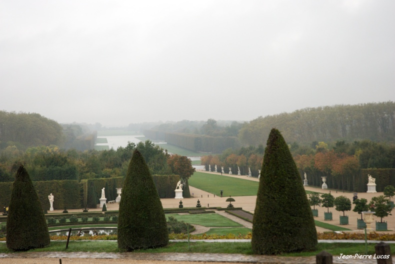121014_2002_versailles.jpg