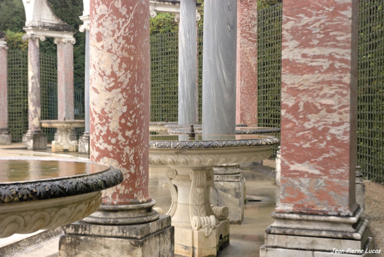 121014_2011_versailles.jpg