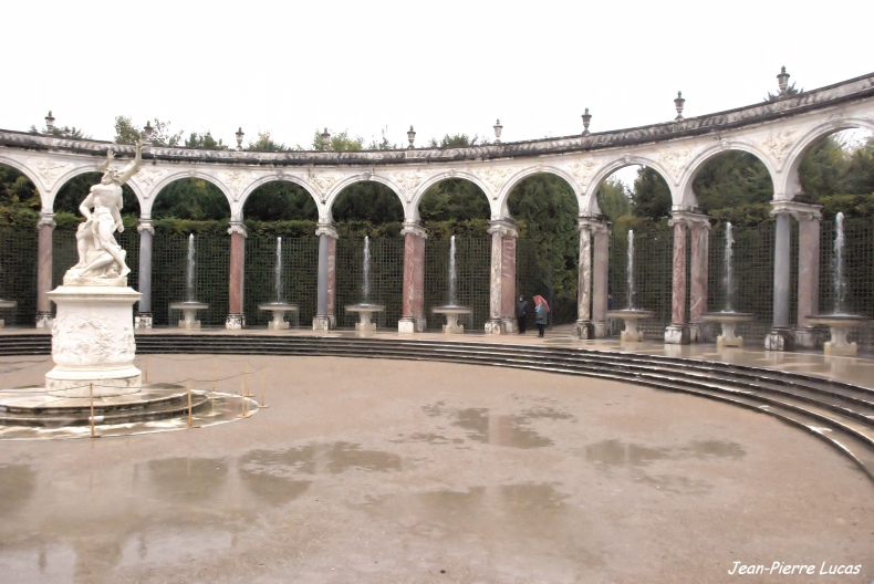121014_2025_versailles.jpg