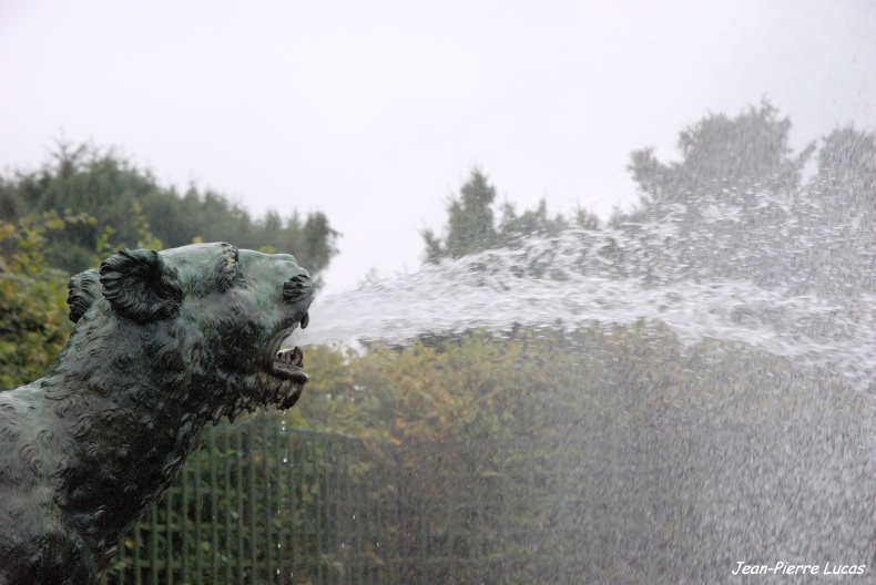 121014_2043_versailles.jpg